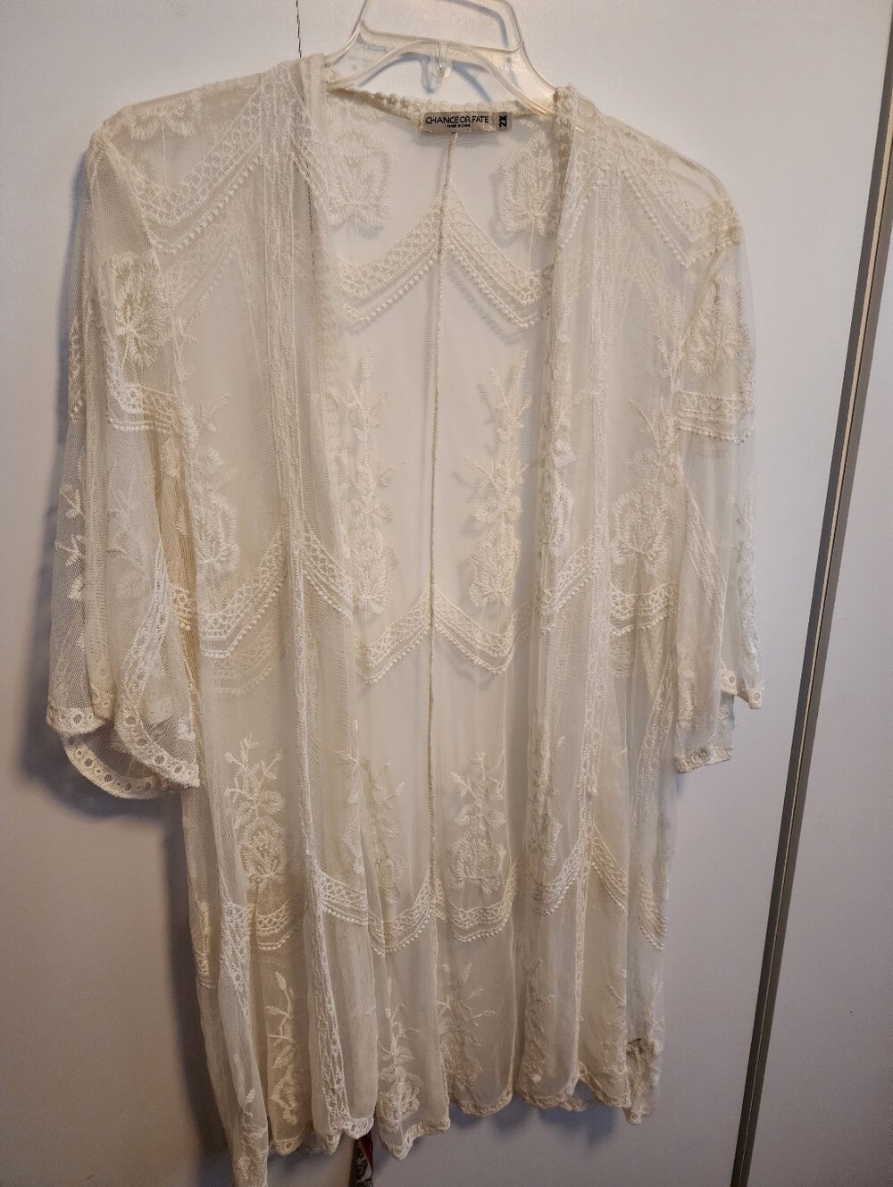 Cream Lace Kimono Robe
